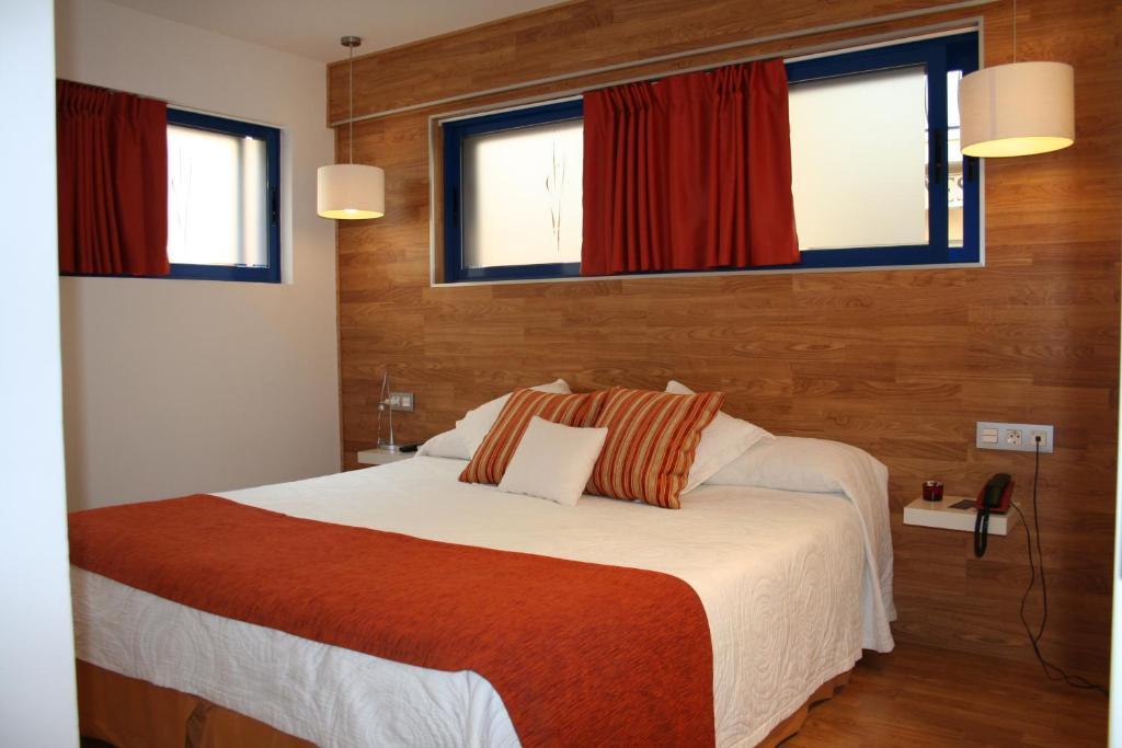 Hotel Fetiche Alojamiento Con Encanto Benidorm Cameră foto